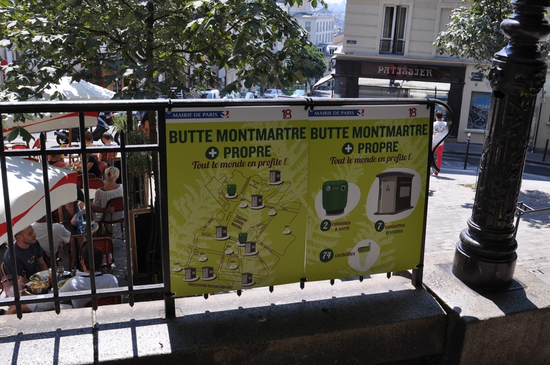 Where to Piss on Montmartre